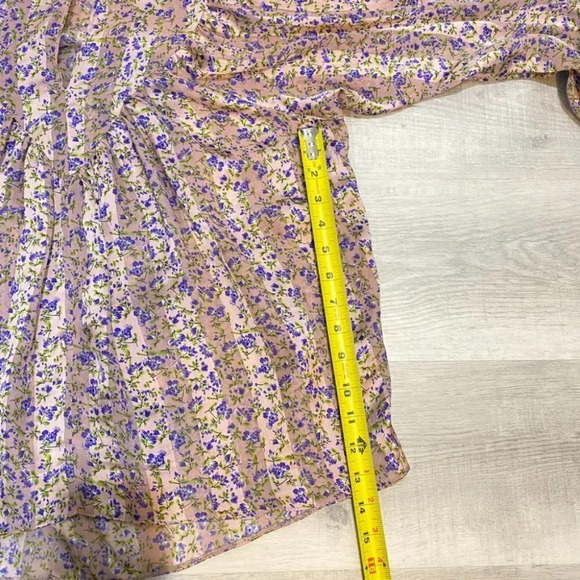 ASOS Curve Blouse Size 6 Floral Print Batwing Sleeves Ruffles Silky - Picture 12 of 17